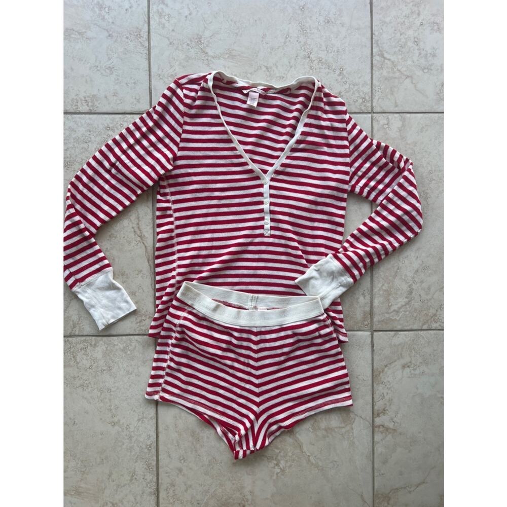 NWT Victoria's Secret Fireside Henley Pajama Short Set Ribbed Red White Small - Picture 4 of 12